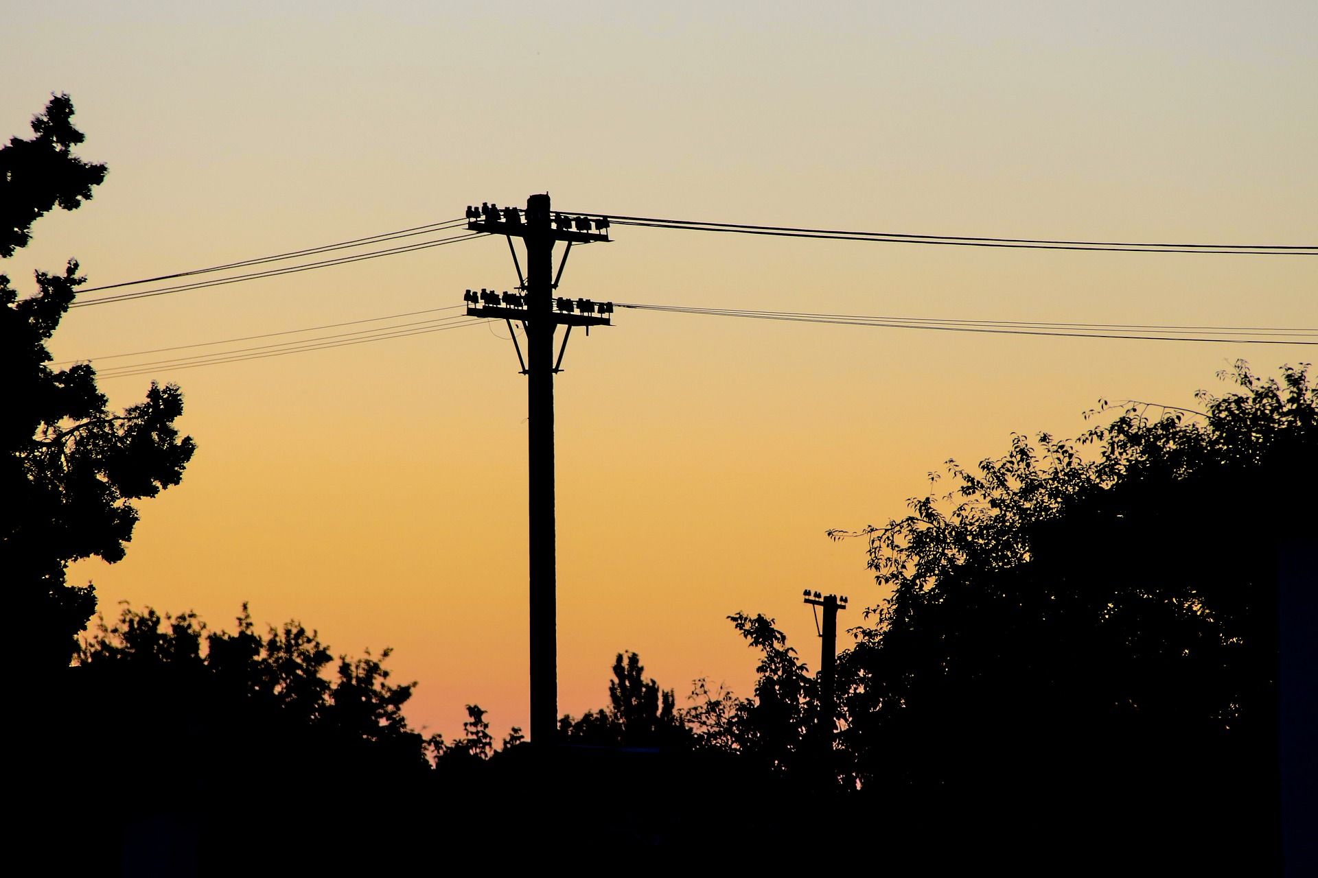 Swimming pool checklist overhead wires