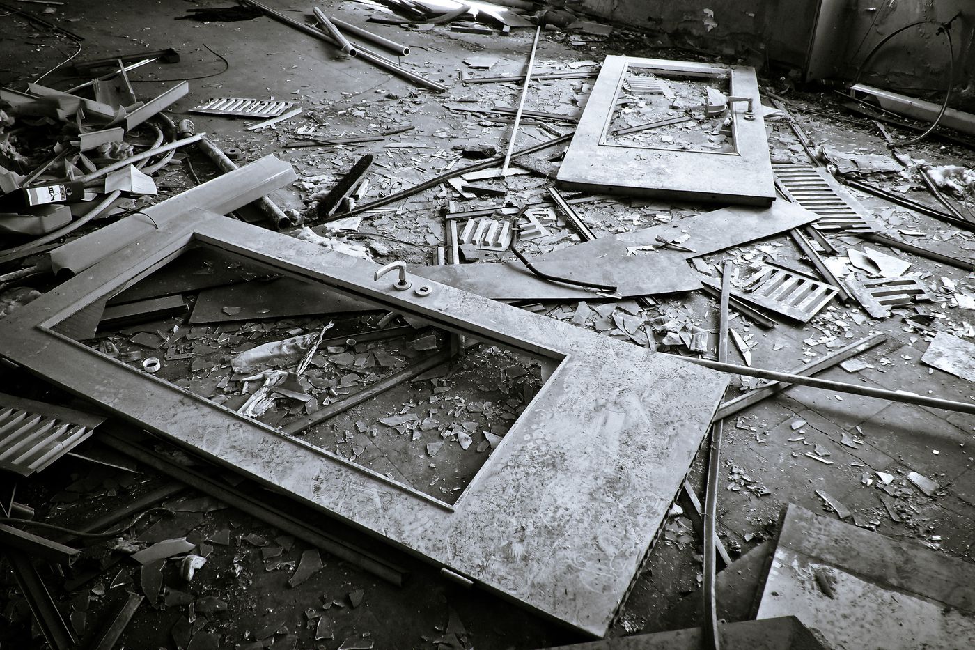 demolish-destruction-house