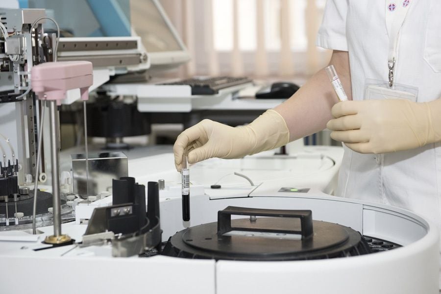 doctor-samples-science