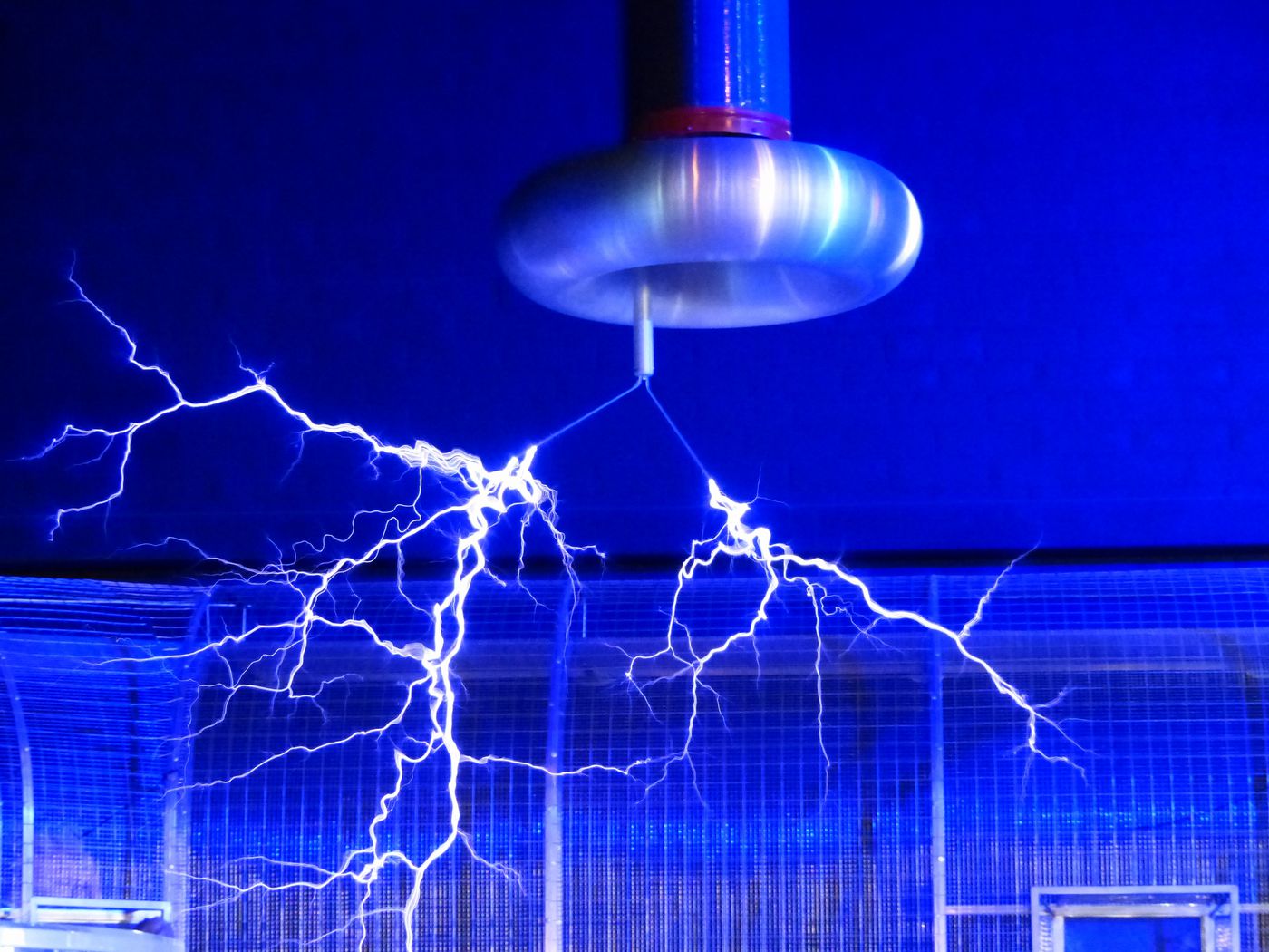 tesla-coil-electricity.jpeg